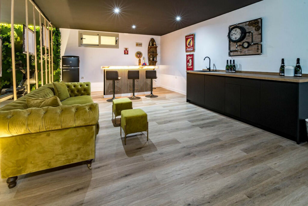 Detached Villa Río Real Málaga - image 26