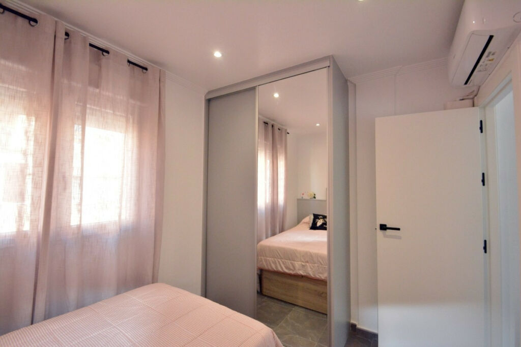 Semi-Detached House Guardamar del Segura Alicante - image 26