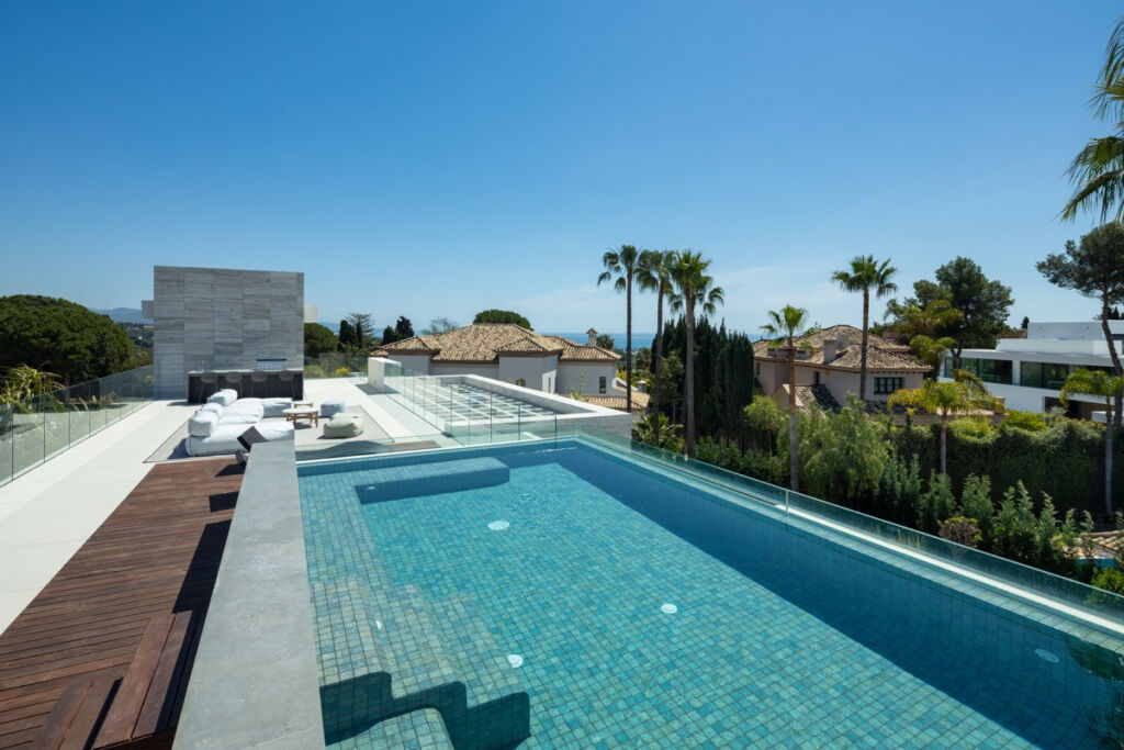 Detached Villa Nueva Andalucía Málaga - image 26