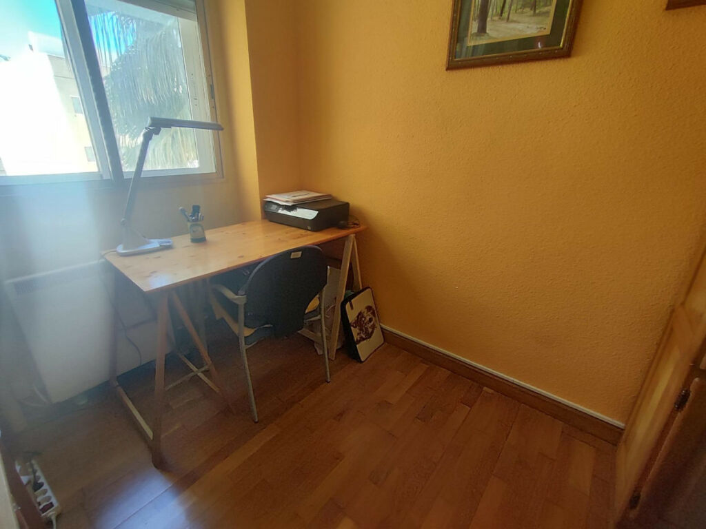 Middle Floor Apartment Torrevieja Alicante - image 27