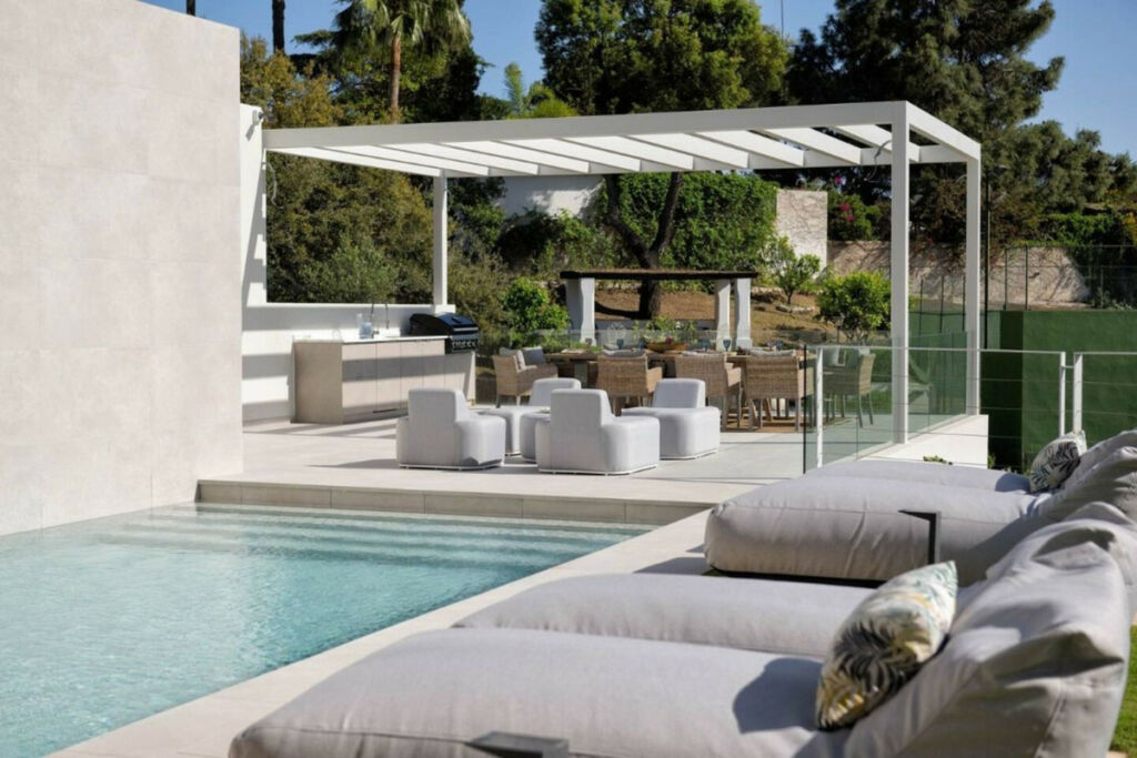 Detached Villa Elviria Málaga - image 27
