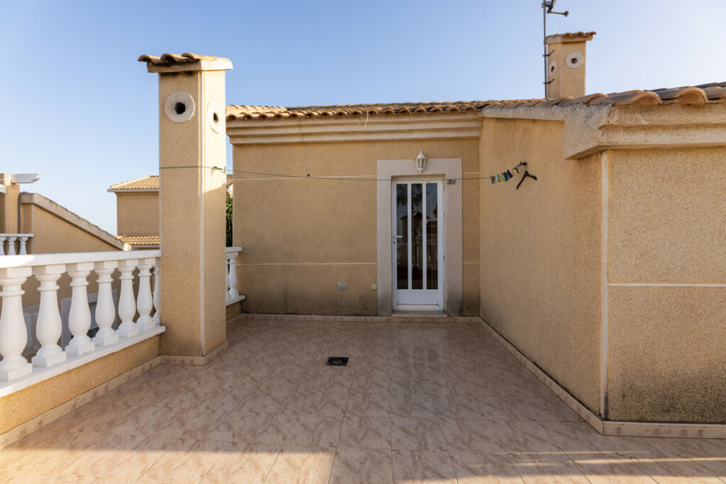 Detached Villa Los Altos Alicante - image 27