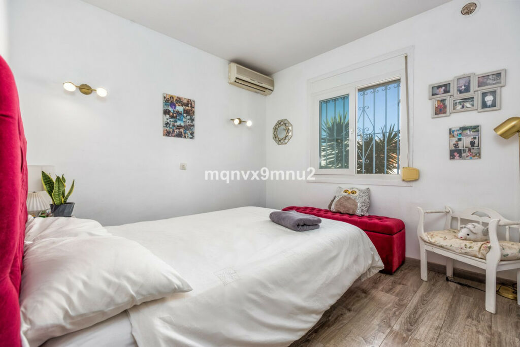 Detached Villa El Chaparral Málaga - image 30