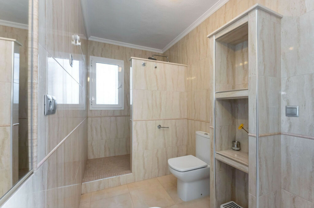 Detached Villa Alhaurín el Grande Málaga - image 27