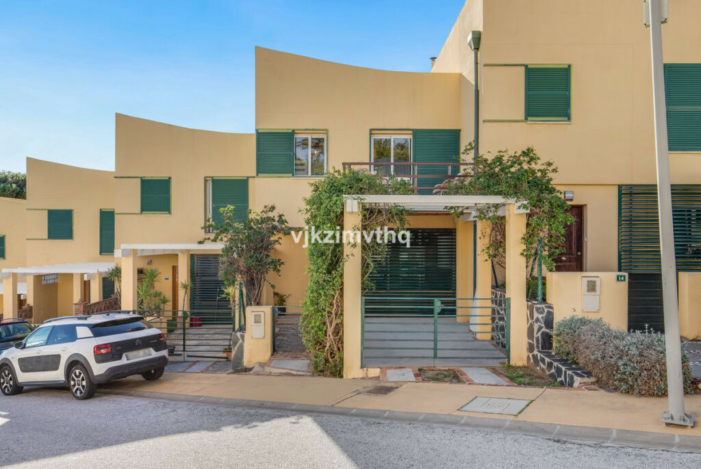 Semi-Detached House Benalmadena Málaga - image 27