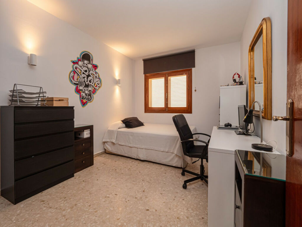 Townhouse Fuengirola Málaga - image 27