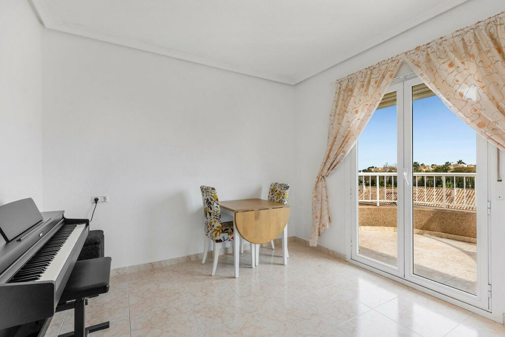 Detached Villa Torrevieja Alicante - image 27