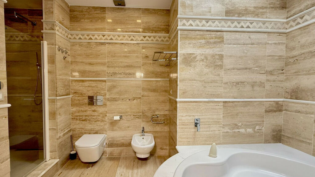 Penthouse The Golden Mile Málaga - image 26