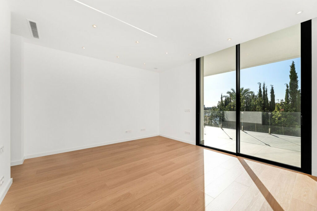 Detached Villa Benahavís Málaga - image 27
