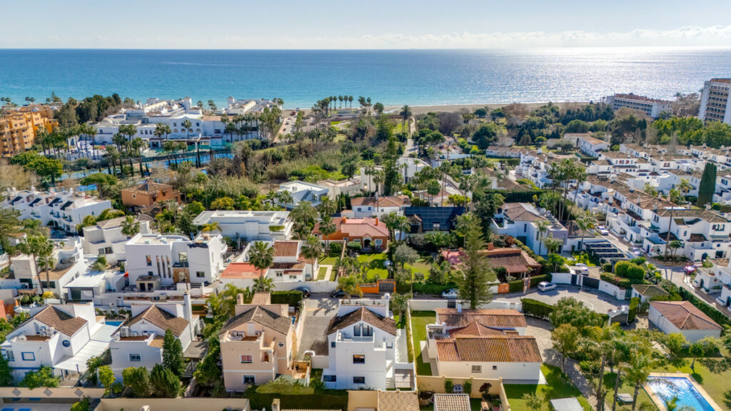 Detached Villa Costalita Málaga - image 28