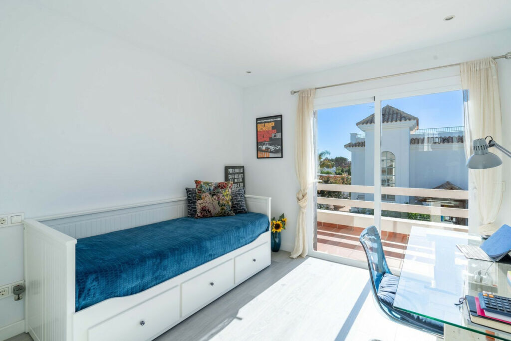 Detached Villa San Pedro de Alcántara Málaga - image 28