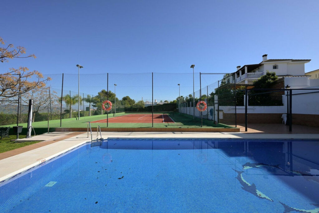 Bungalow Alhaurín el Grande Málaga - image 28