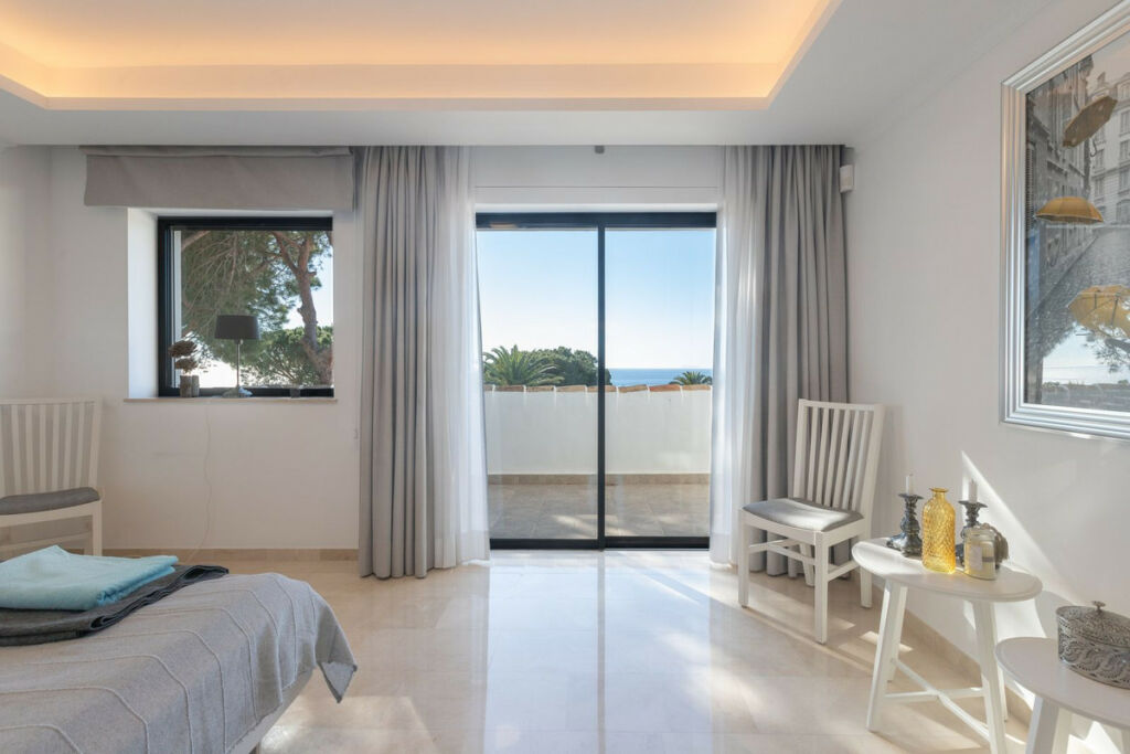 Detached Villa Elviria Málaga - image 31