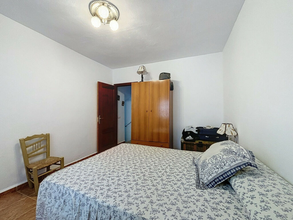 Detached Villa Alcaucín Málaga - image 28