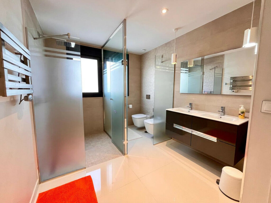 Detached Villa Dehesa de Campoamor Alicante - image 28