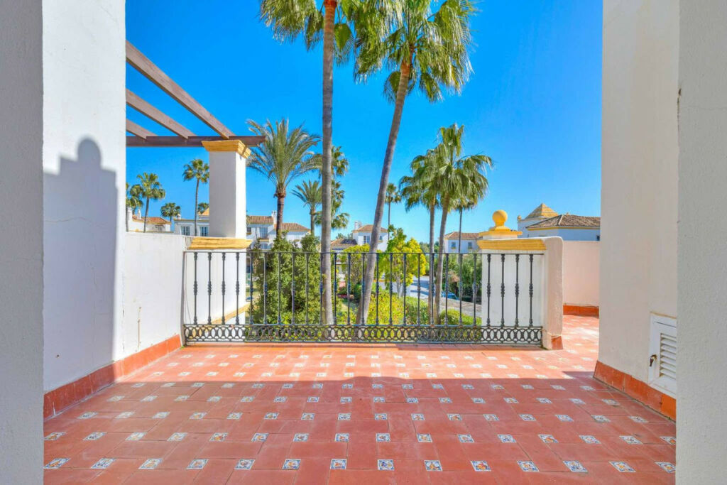 Townhouse Estepona Málaga - image 28