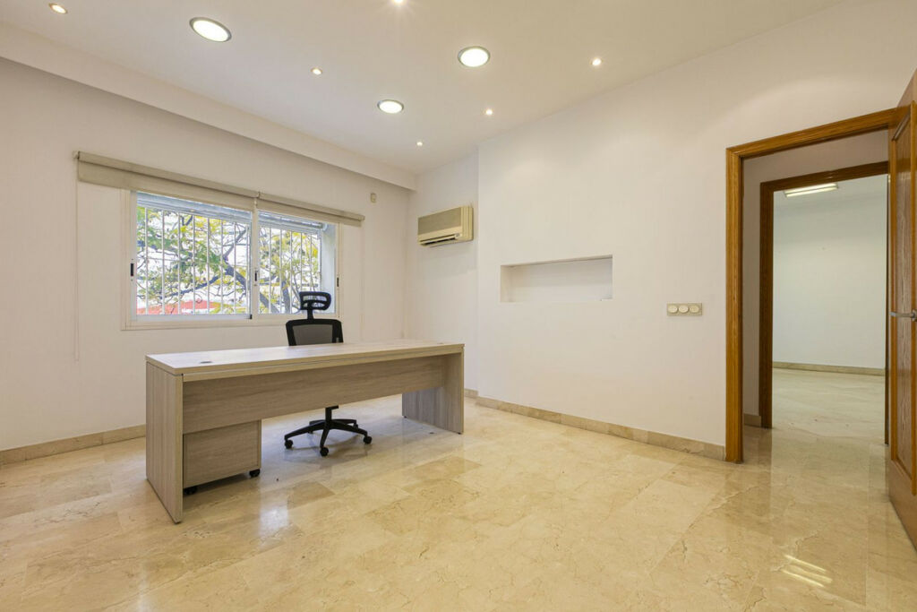 Warehouse Marbella Málaga - image 28