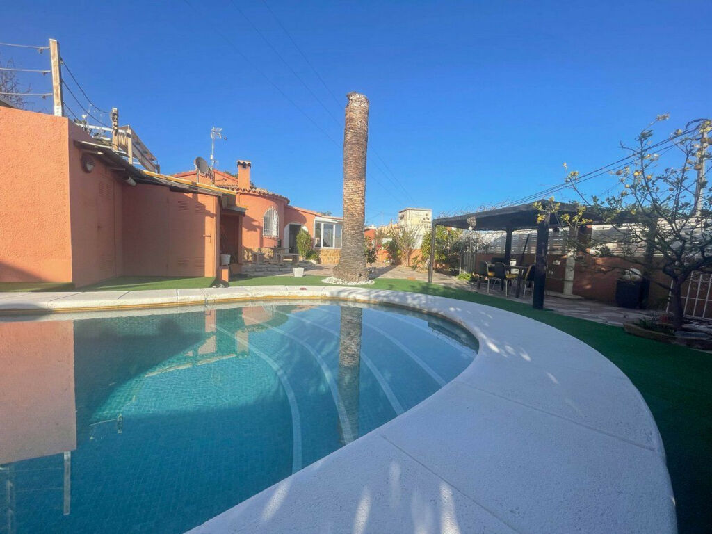 Detached Villa Calpe Alicante - image 27