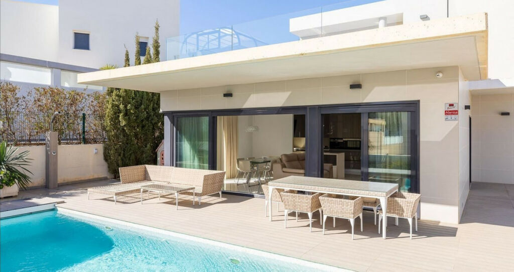 Detached Villa Campoamor Alicante - image 28