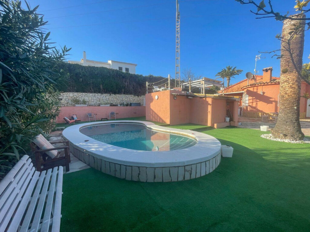 Detached Villa Calpe Alicante - image 2
