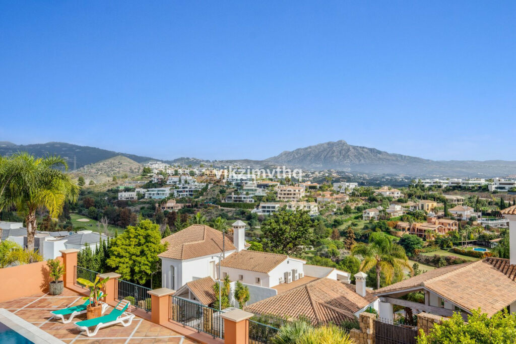 Detached Villa Benahavís Málaga - image 31