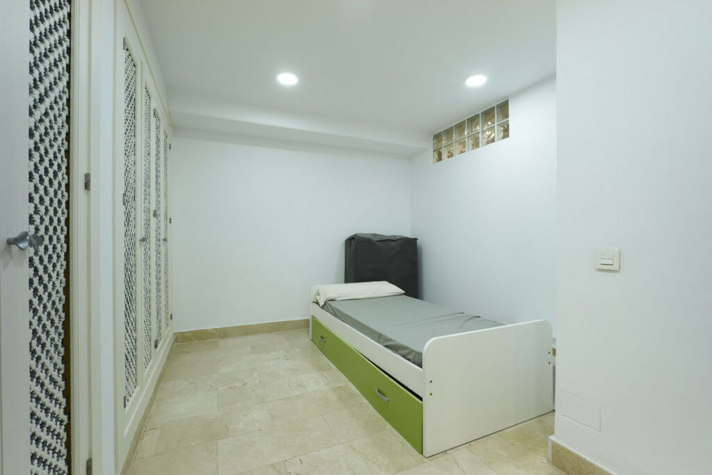 Semi-Detached House The Golden Mile Málaga - image 29