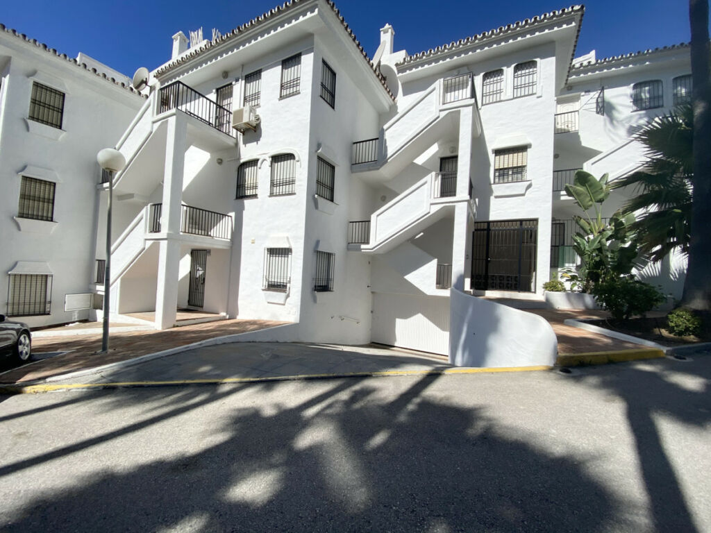 Ground Floor Apartment Calahonda Málaga - image 29