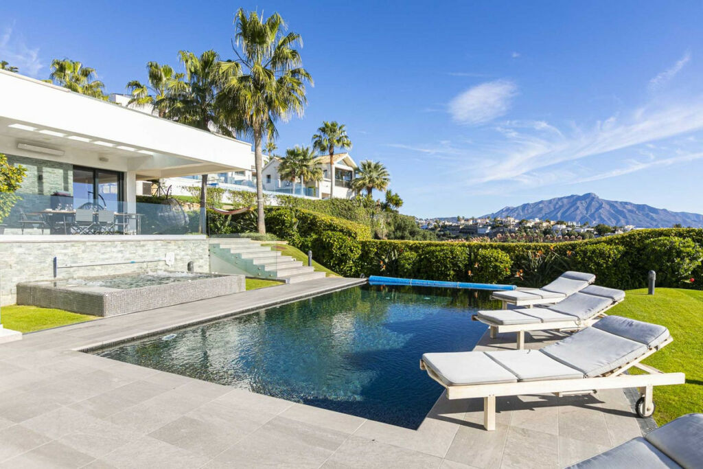 Detached Villa Benahavís Málaga - image 29