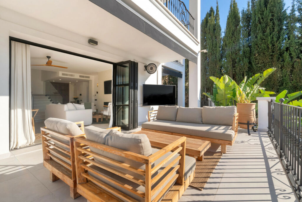 Detached Villa Benahavís Málaga - image 27