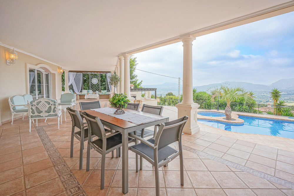 Detached Villa Javea Alicante - image 3