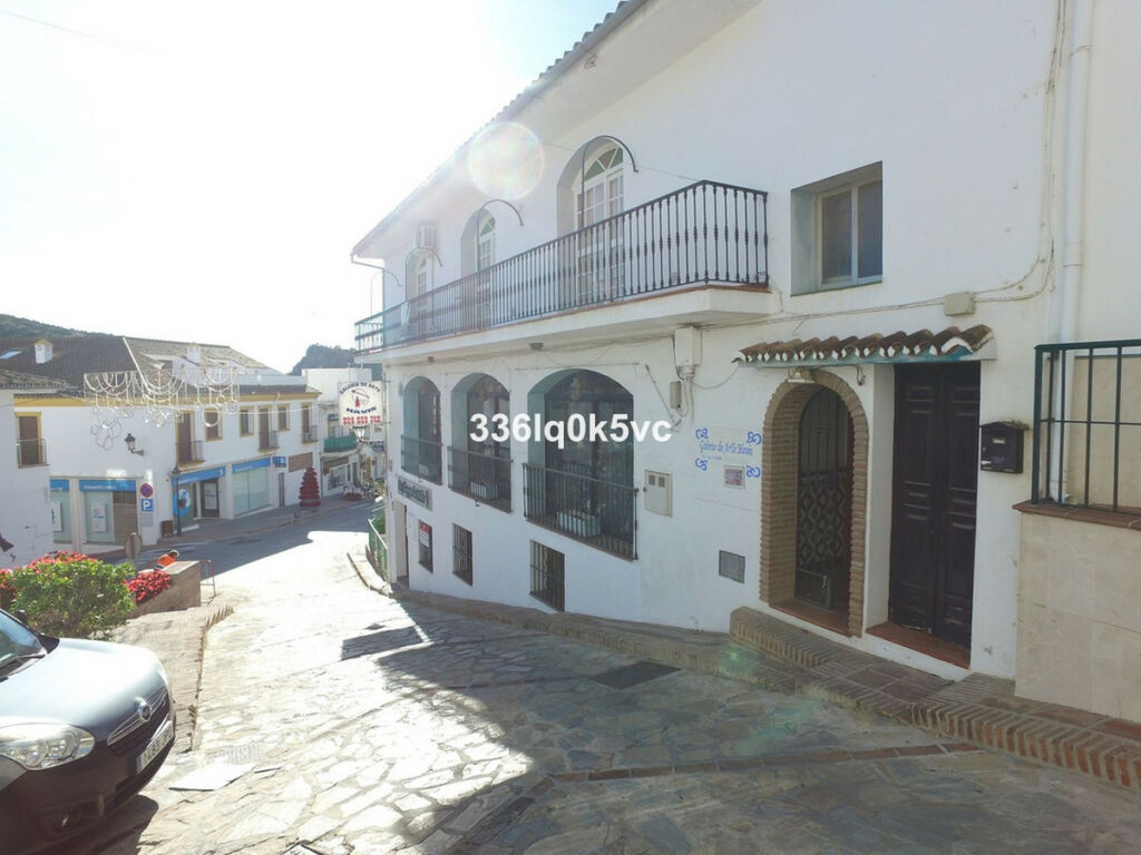 Duplex Benahavís Málaga - image 3