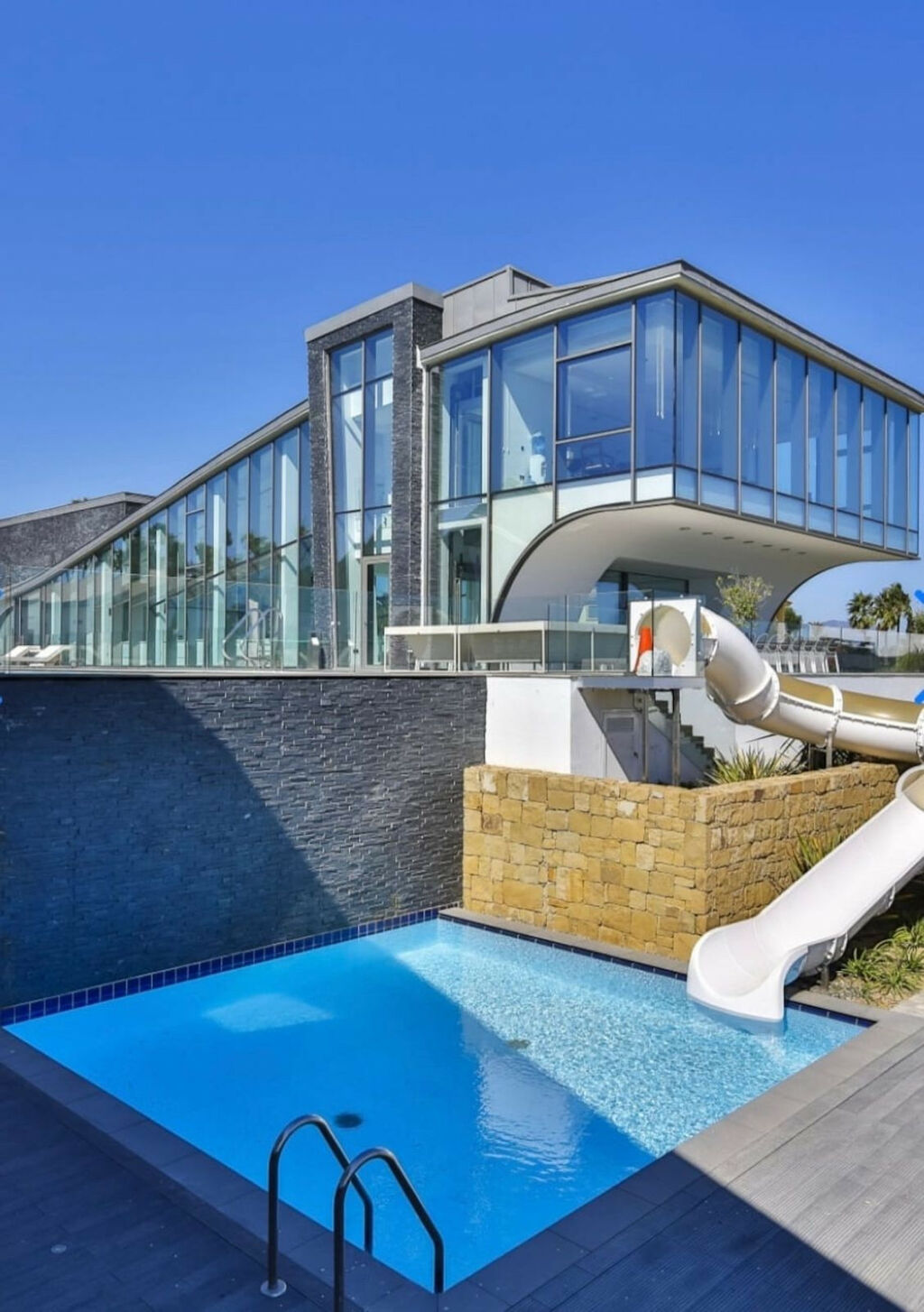 Detached Villa Sotogrande Cádiz - image 3