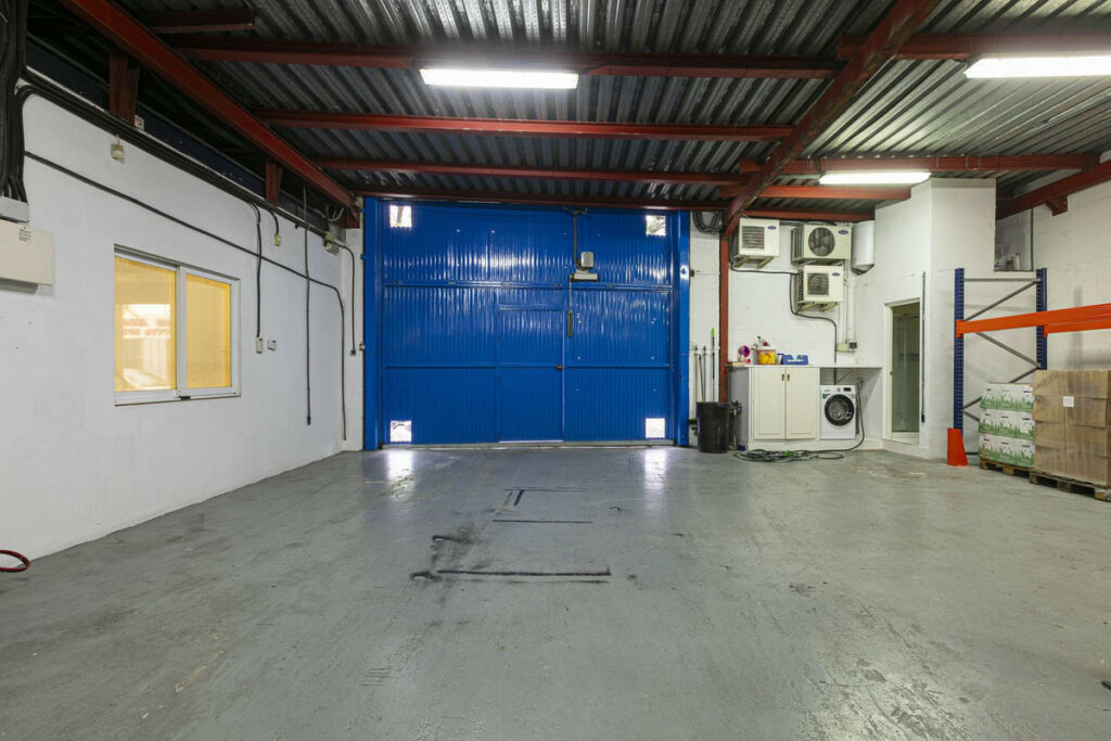 Warehouse Marbella Málaga - image 3