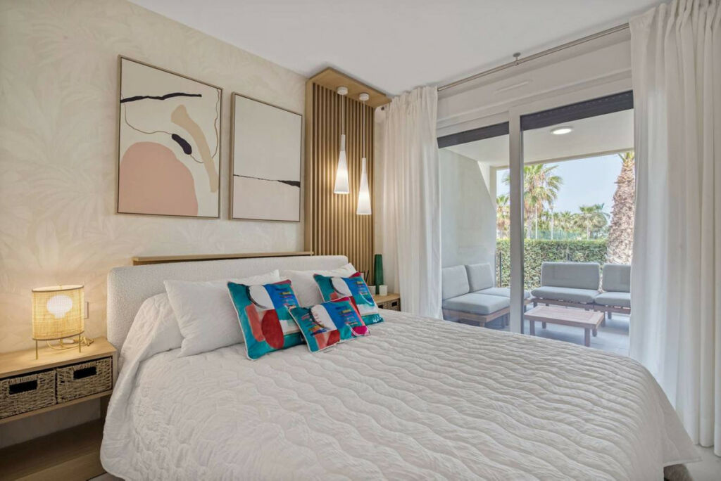 Ground Floor Apartment Torrevieja Alicante - image 3