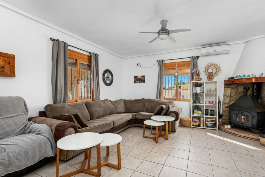 Detached Villa Ciudad Quesada Alicante - image 3