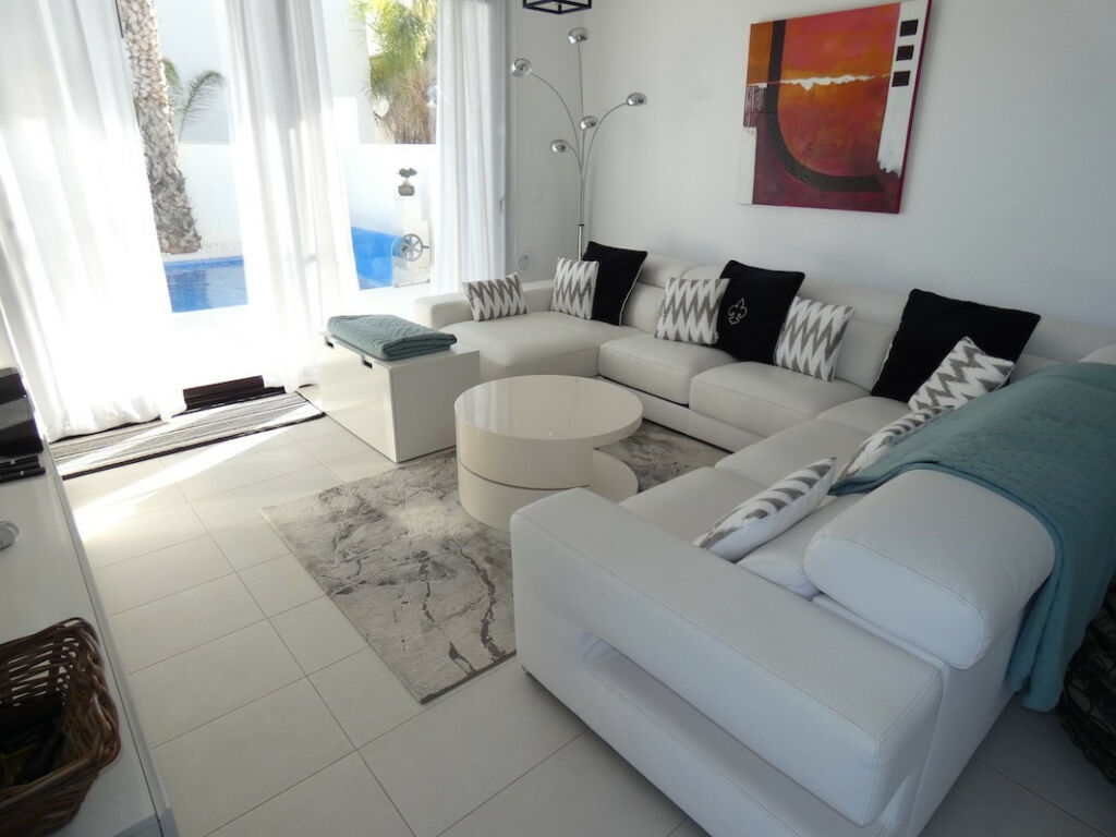 Detached Villa Ciudad Quesada Alicante - image 3