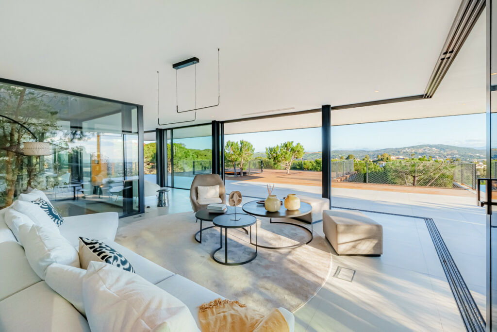 Detached Villa San Roque Cádiz - image 3