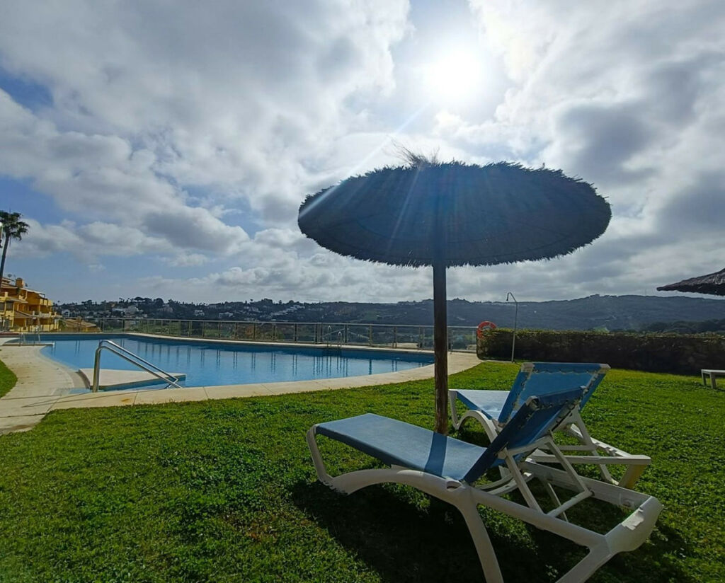 Middle Floor Apartment Sotogrande Alto Cádiz - image 3