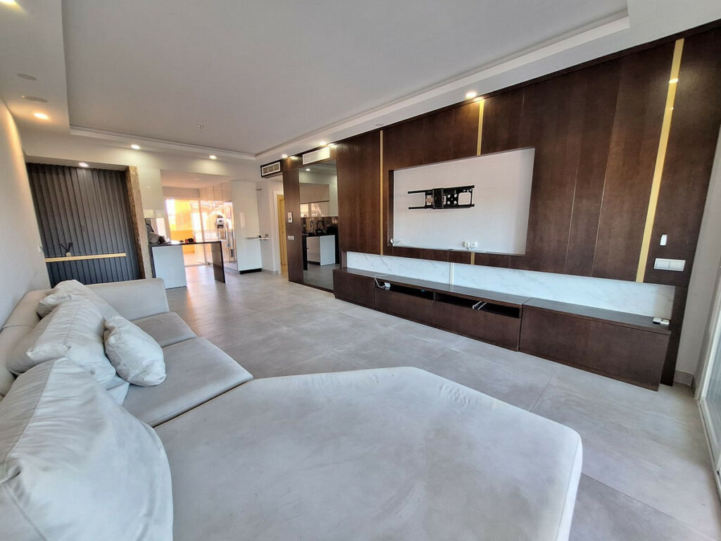 Middle Floor Apartment Bel Air Málaga - image 3