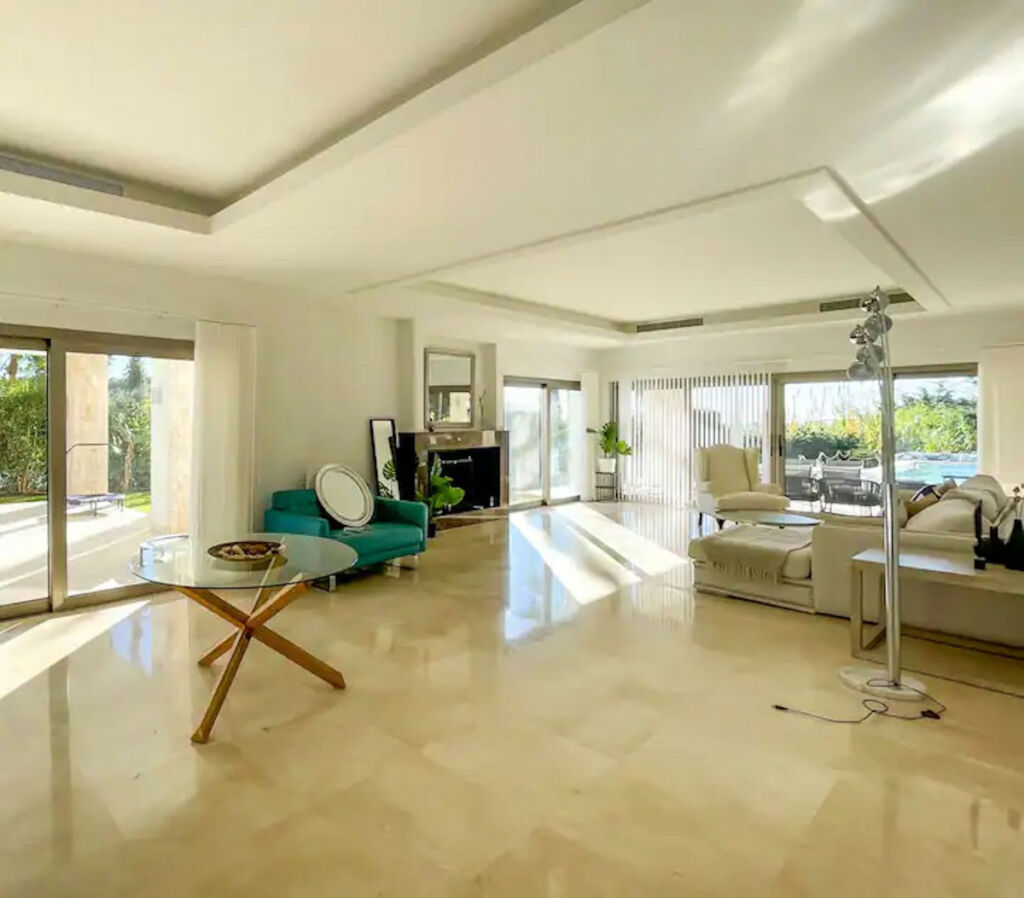 Detached Villa Benahavís Málaga - image 30