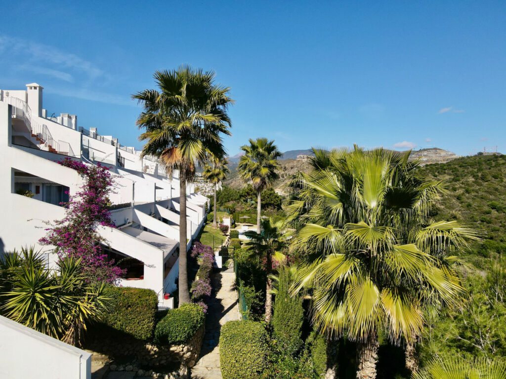 Middle Floor Apartment Benahavís Málaga - image 27