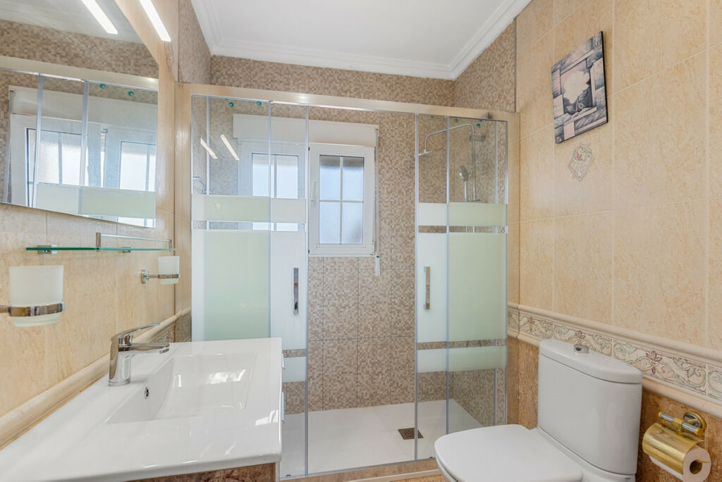 Townhouse Torrevieja Alicante - image 29