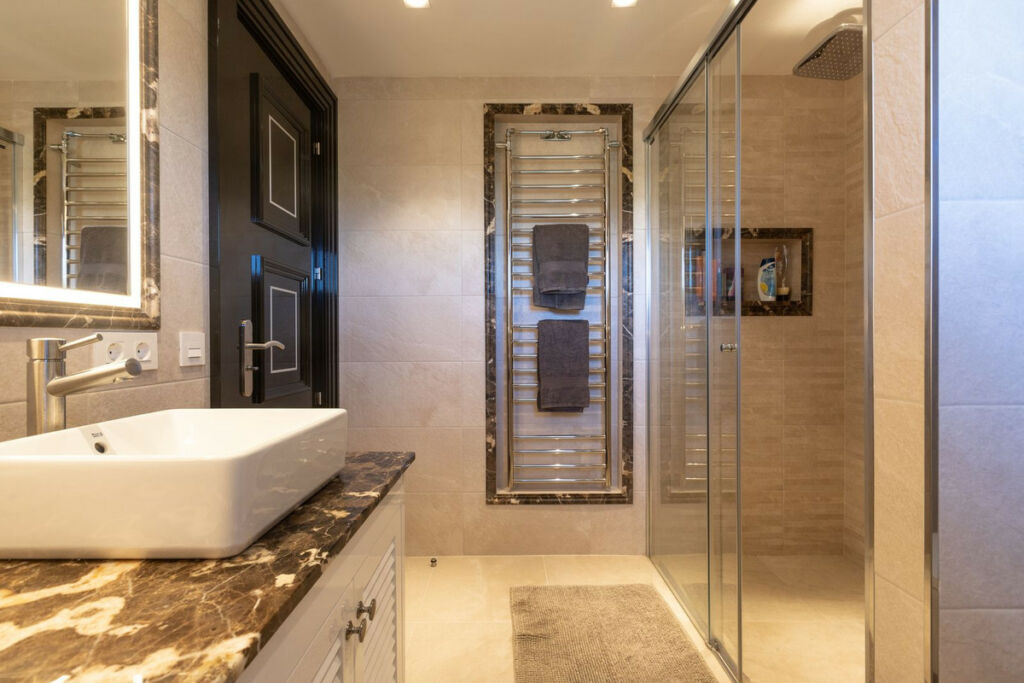 Detached Villa Elviria Málaga - image 33
