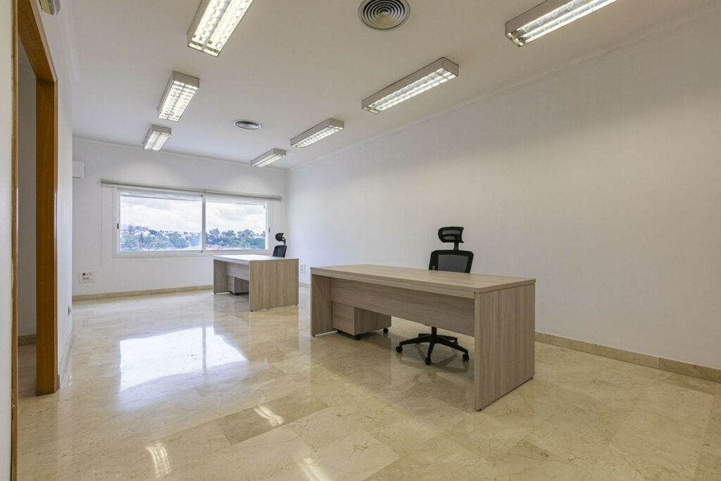 Warehouse Marbella Málaga - image 30