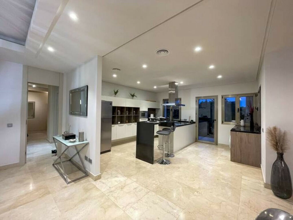 Detached Villa Benahavís Málaga - image 31