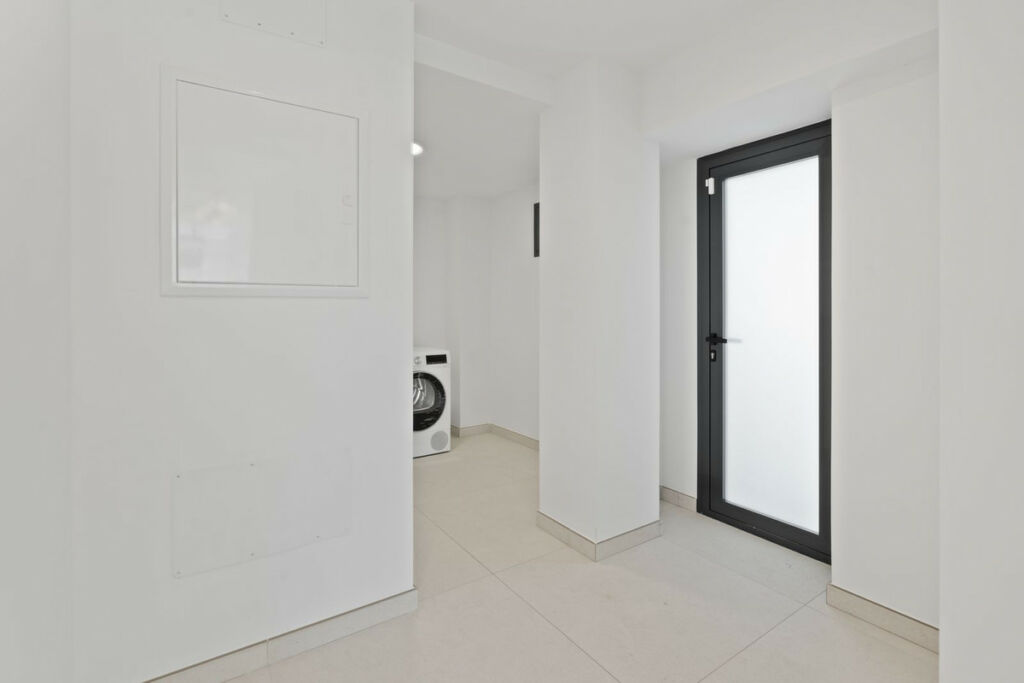Detached Villa Elviria Málaga - image 30