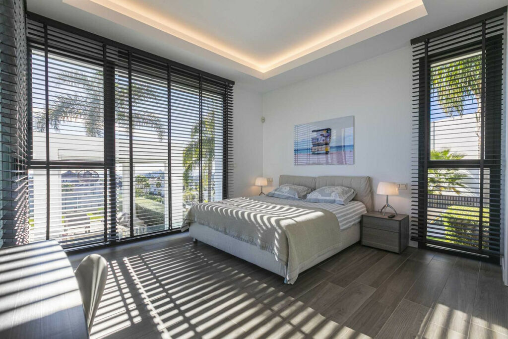 Detached Villa Benahavís Málaga - image 31
