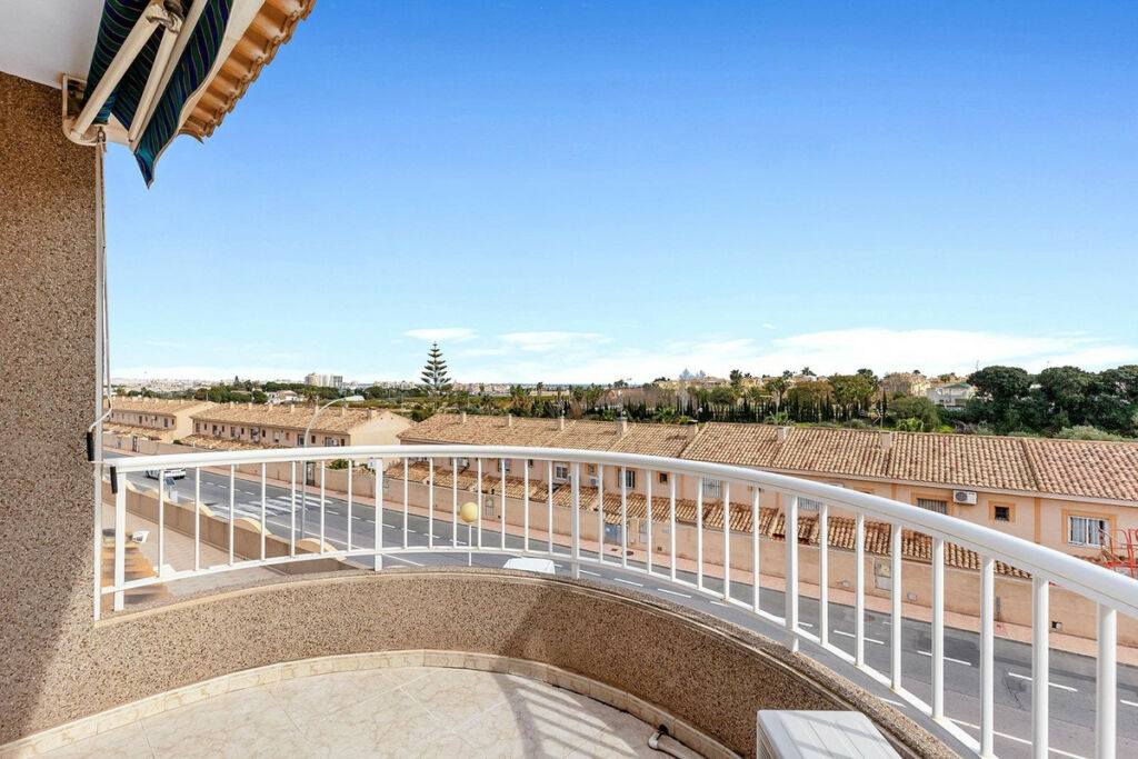 Detached Villa Torrevieja Alicante - image 31