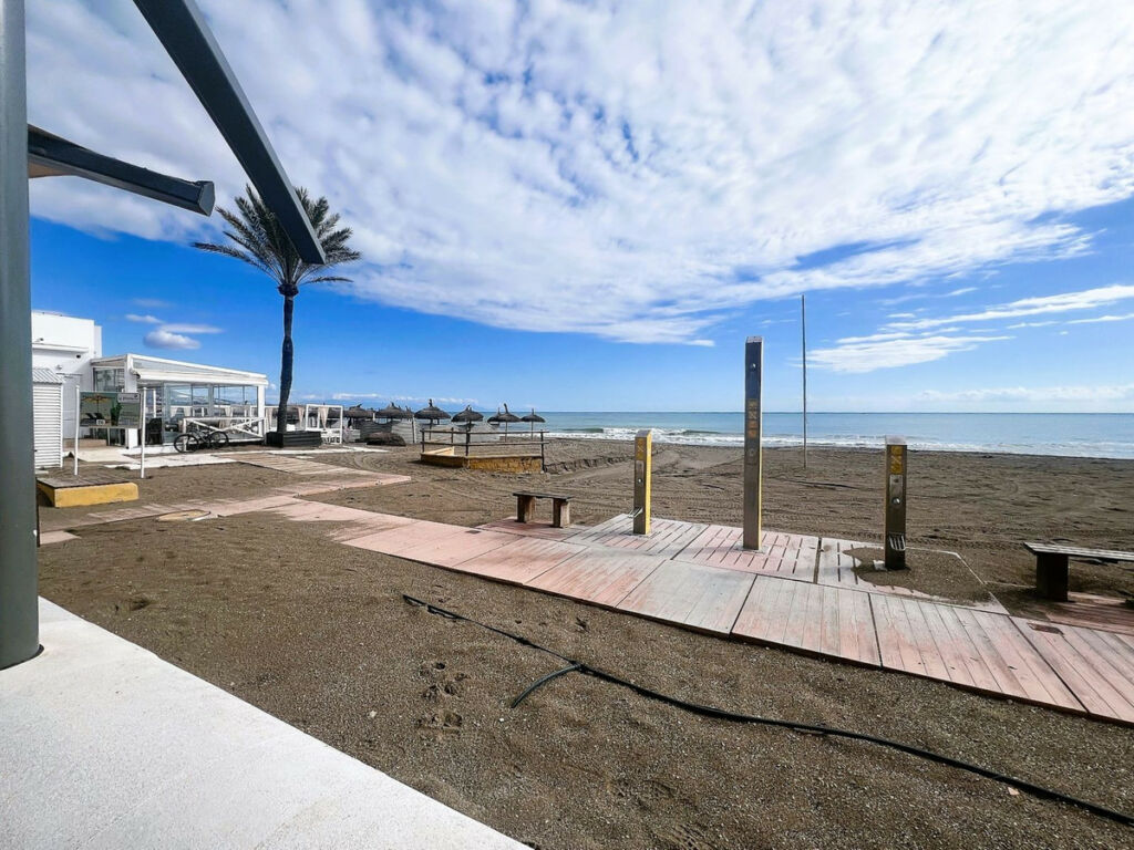 Townhouse Fuengirola Málaga - image 31