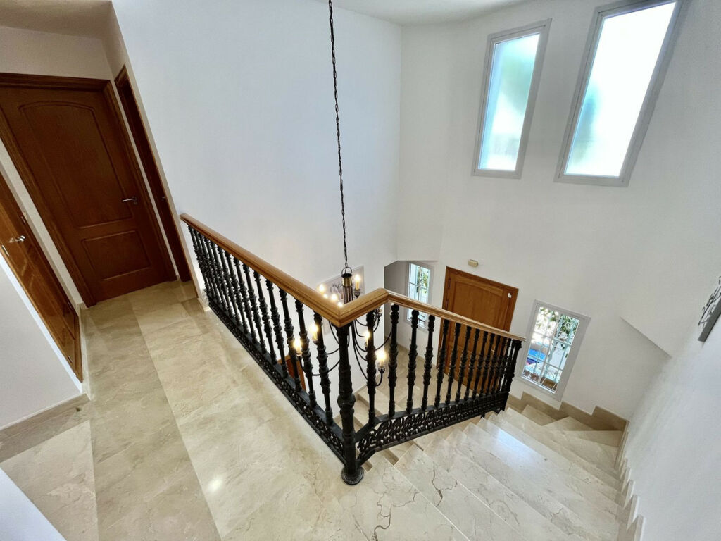 Detached Villa San Pedro de Alcántara Málaga - image 31